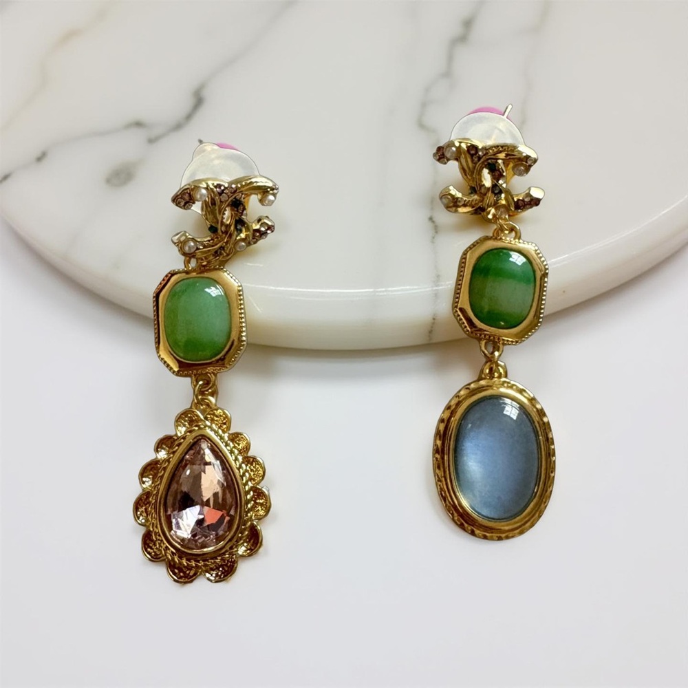 Elegant Gold and Green Drop Earrings